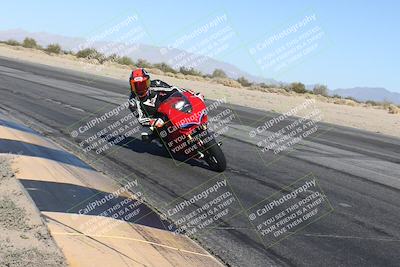 media/Dec-01-2025-Moto Forza (Mon) [[2daa91e15f]]/2-Intermediate Group/Session 4 (Turn 10 Inside)/